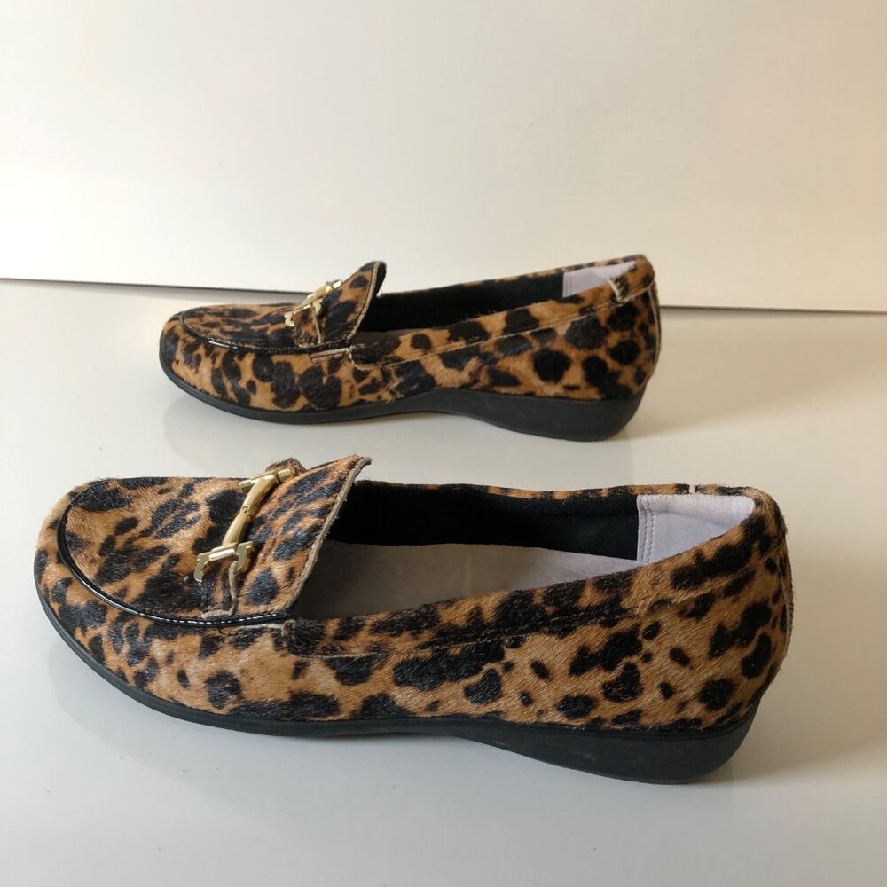 Aravon Womens Abbey Loafers Sz 8D Leopard Print Bit Slip On Comfort Casual Shoes